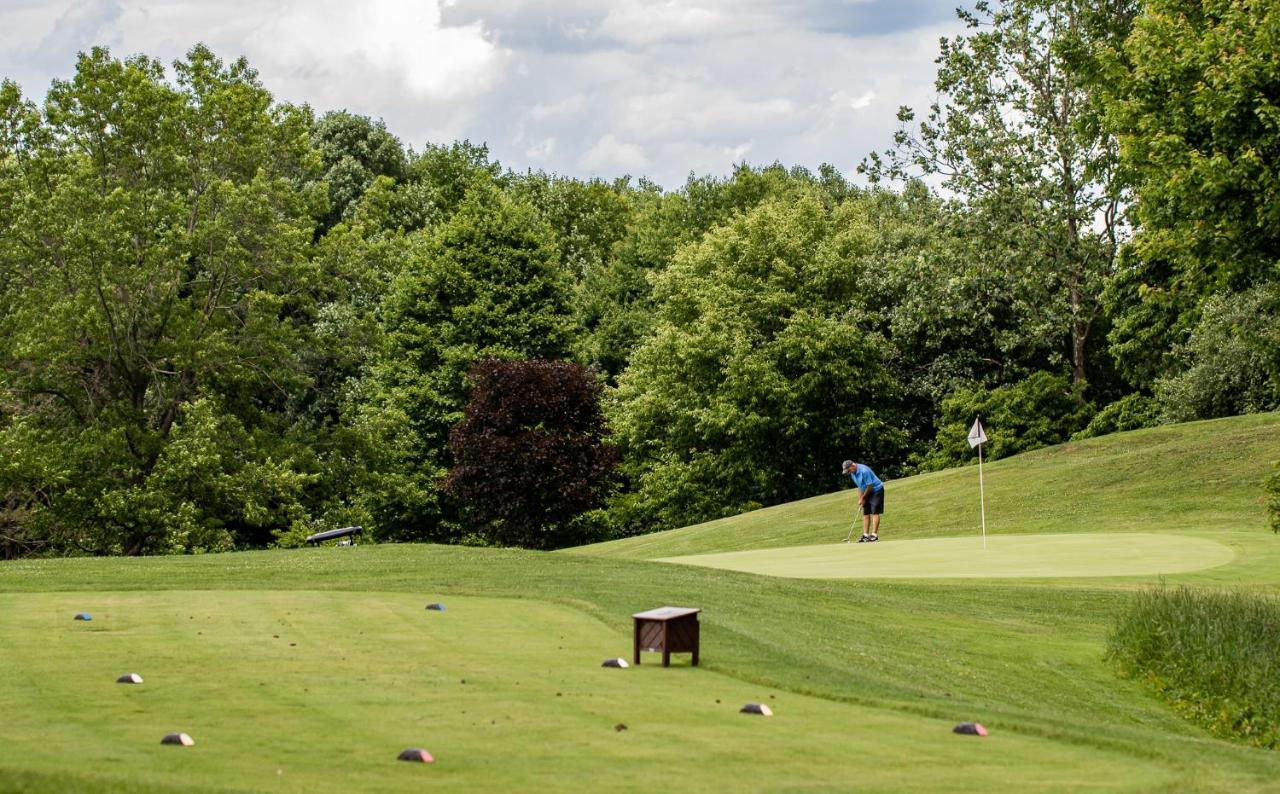 Salt Fork State Park Lodge And Conference Center Cambridge Esterno foto