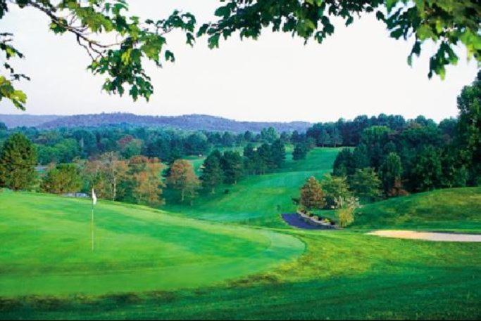 Salt Fork State Park Lodge And Conference Center Cambridge Esterno foto