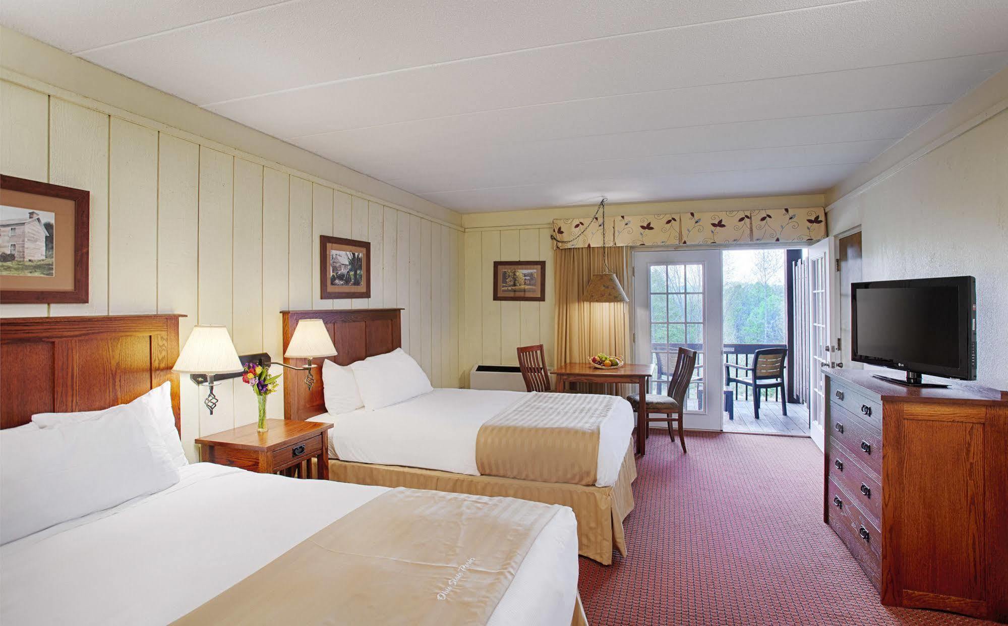 Salt Fork State Park Lodge And Conference Center Cambridge Esterno foto