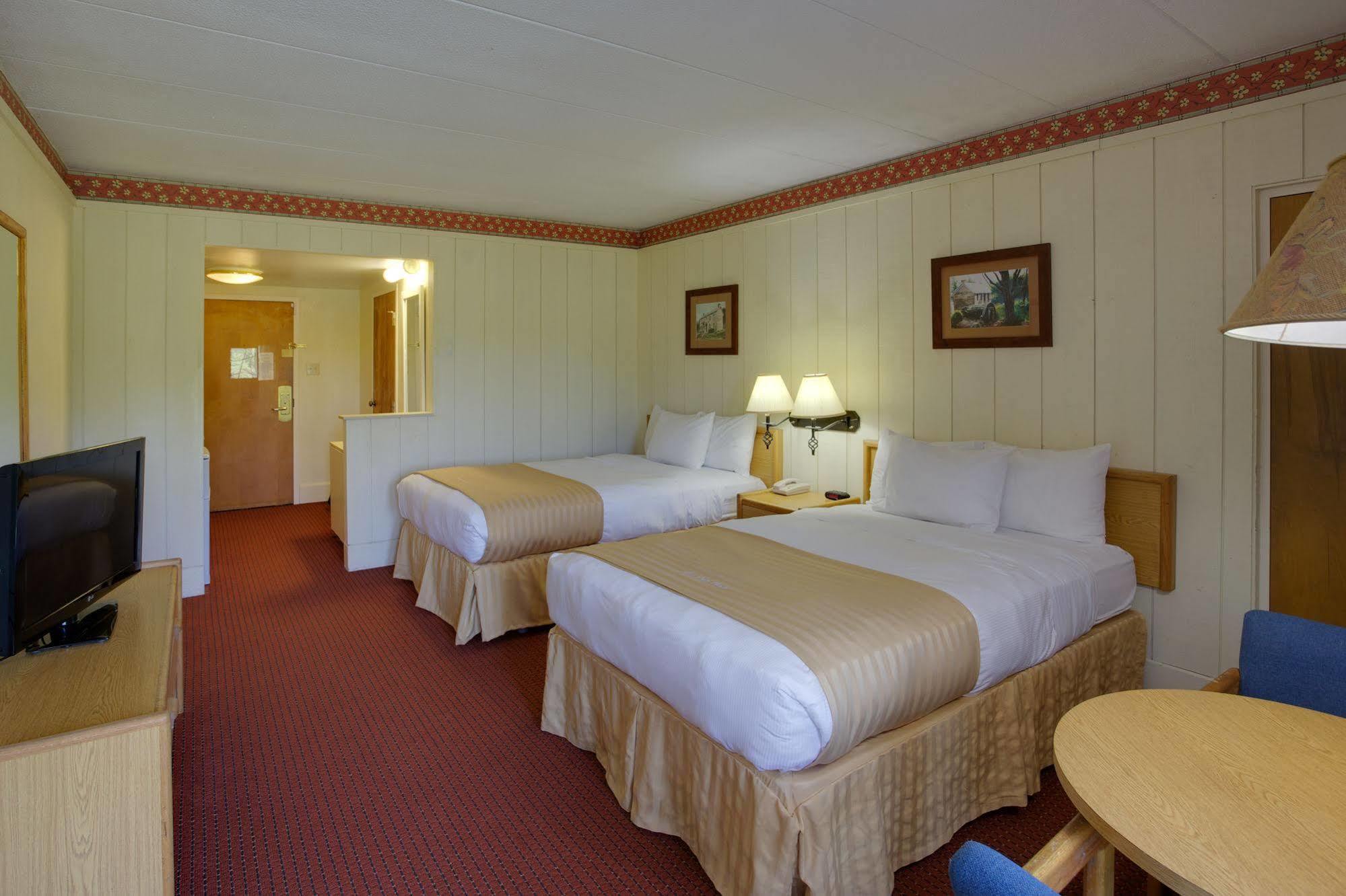 Salt Fork State Park Lodge And Conference Center Cambridge Esterno foto