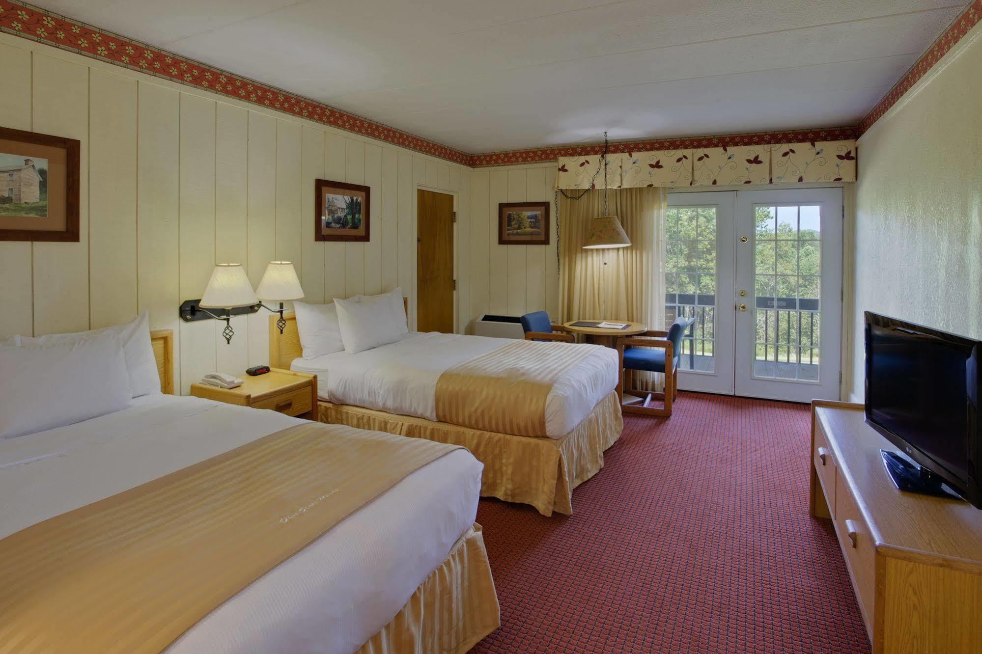 Salt Fork State Park Lodge And Conference Center Cambridge Esterno foto