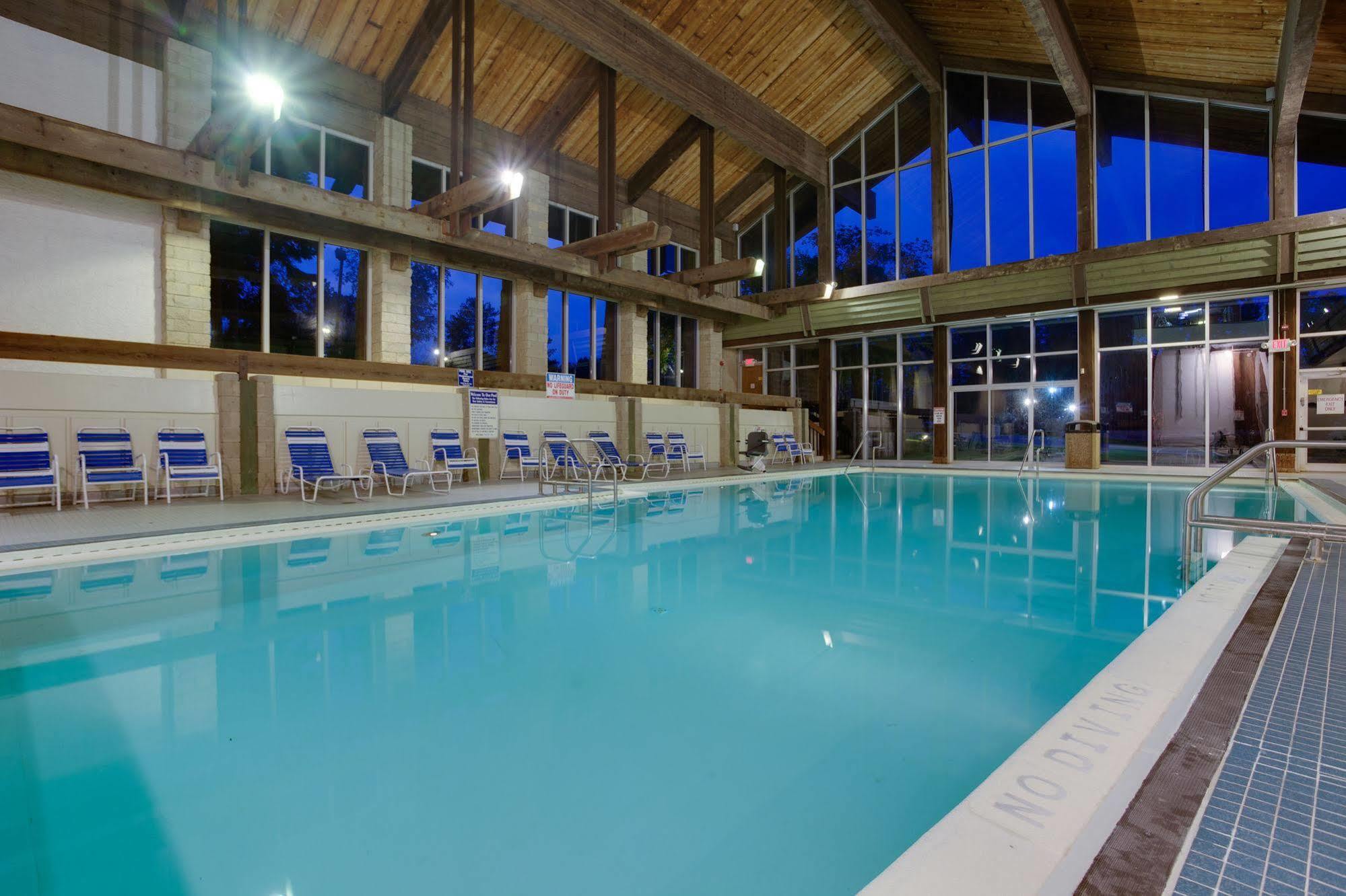 Salt Fork State Park Lodge And Conference Center Cambridge Esterno foto
