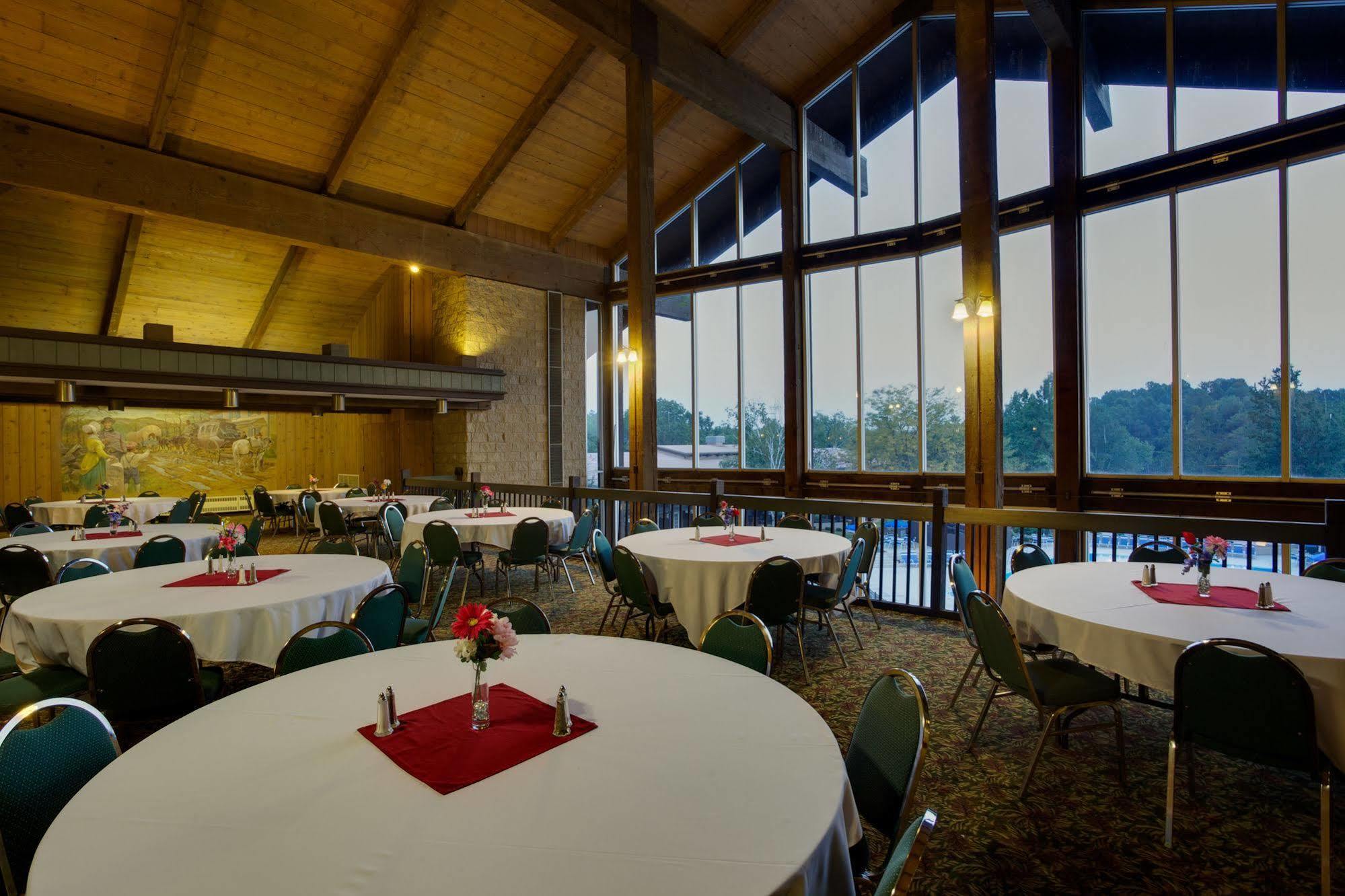 Salt Fork State Park Lodge And Conference Center Cambridge Esterno foto