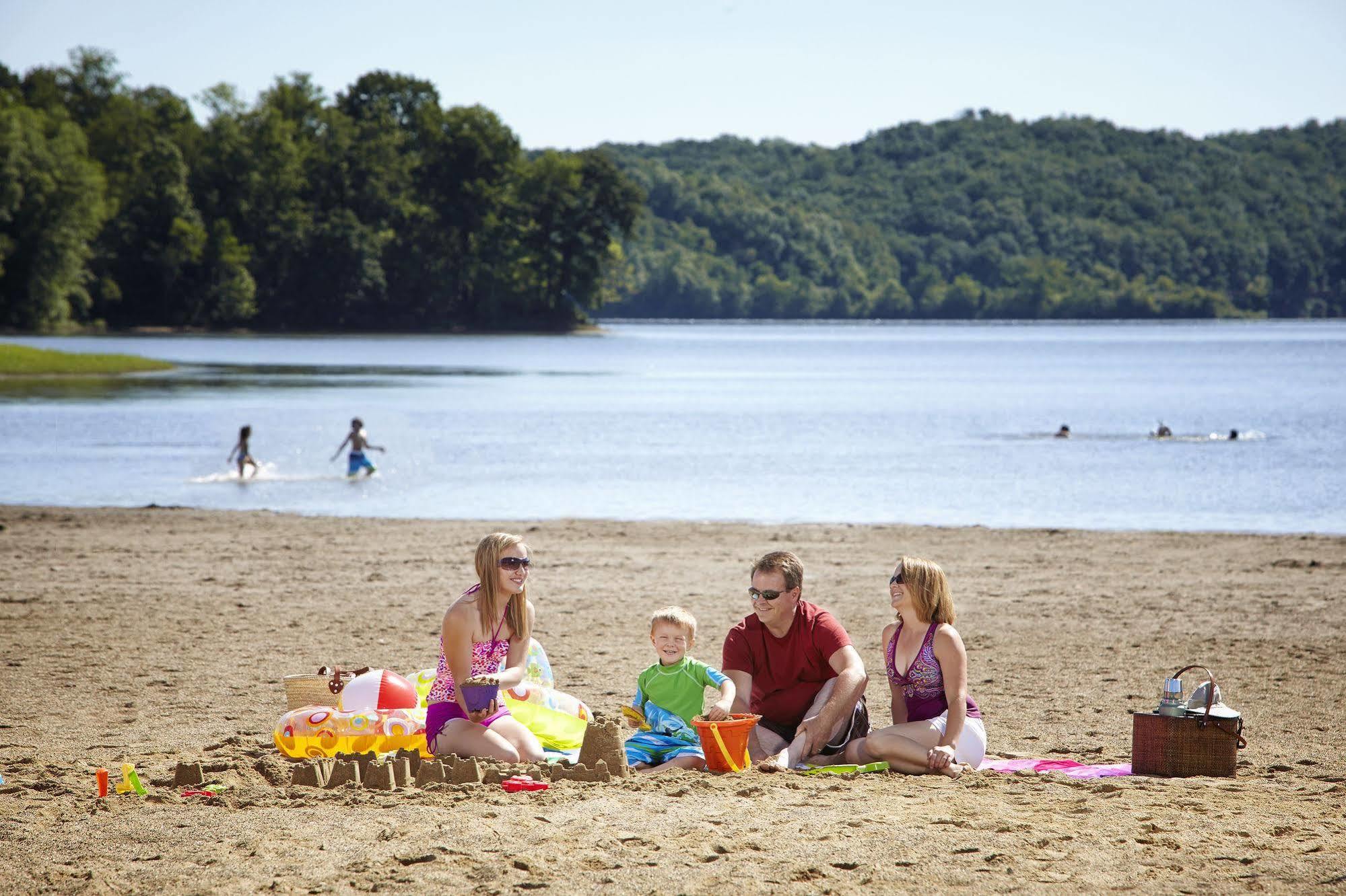 Salt Fork State Park Lodge And Conference Center Cambridge Esterno foto