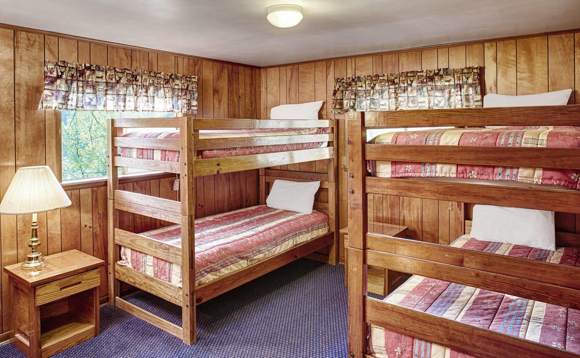 Salt Fork State Park Lodge And Conference Center Cambridge Esterno foto