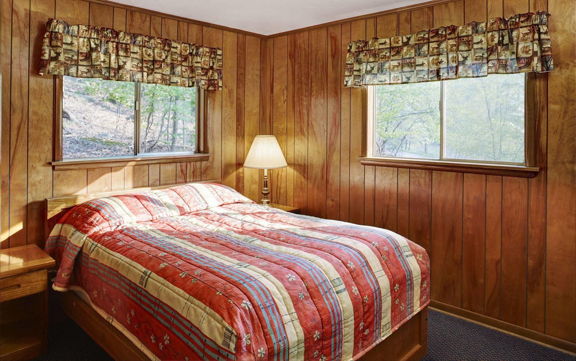 Salt Fork State Park Lodge And Conference Center Cambridge Esterno foto